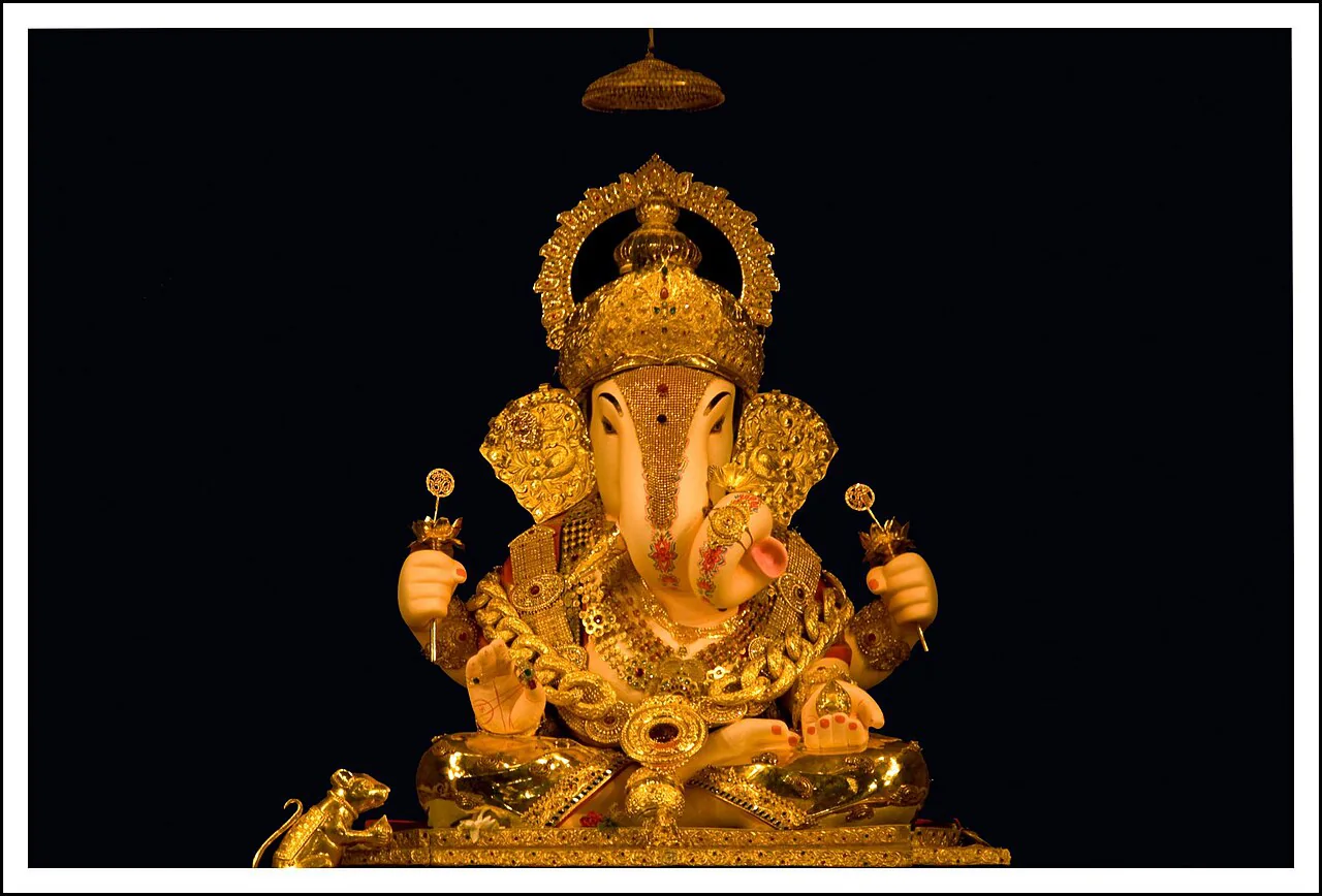 Shrimant Dagdusheth Halwai Ganpati Mandir – Pune, Maharashtra
