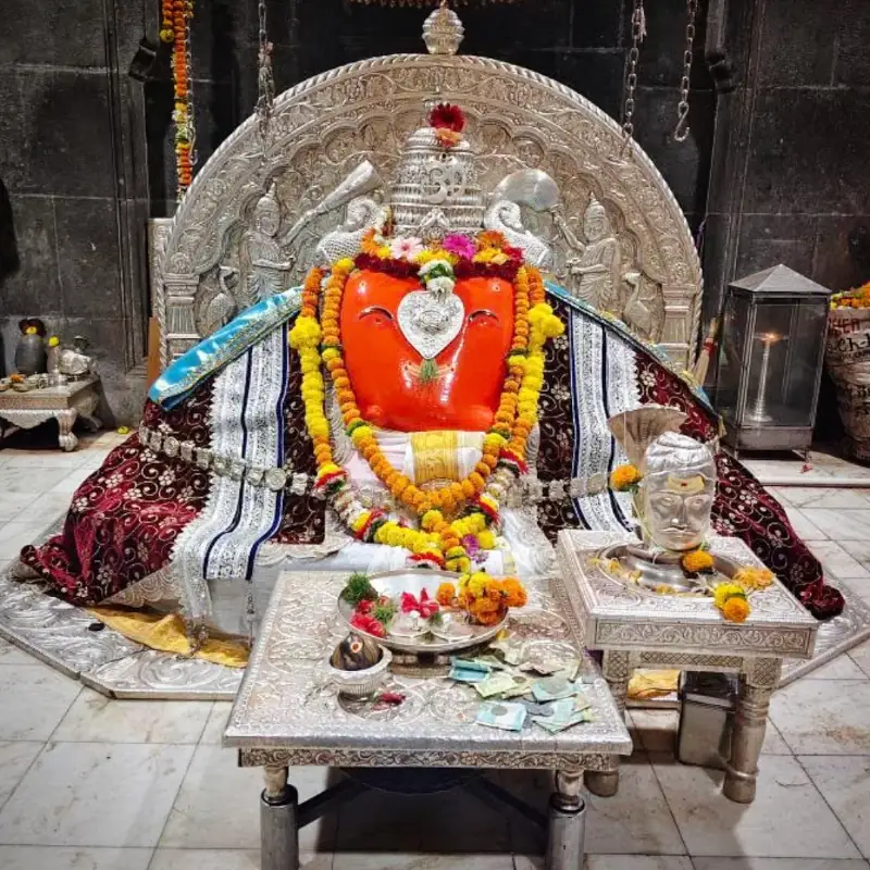 How to reach Ballaleshwar Temple