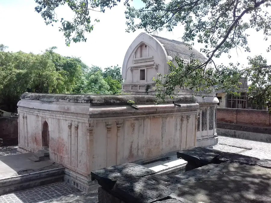 Osmanabad Fort Travel Guide