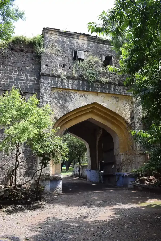 Ahmednagar fort inside of the fort gate