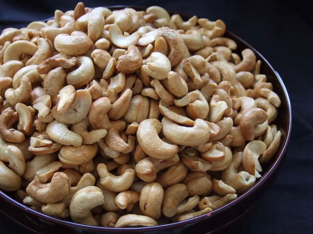 Cashew nuts