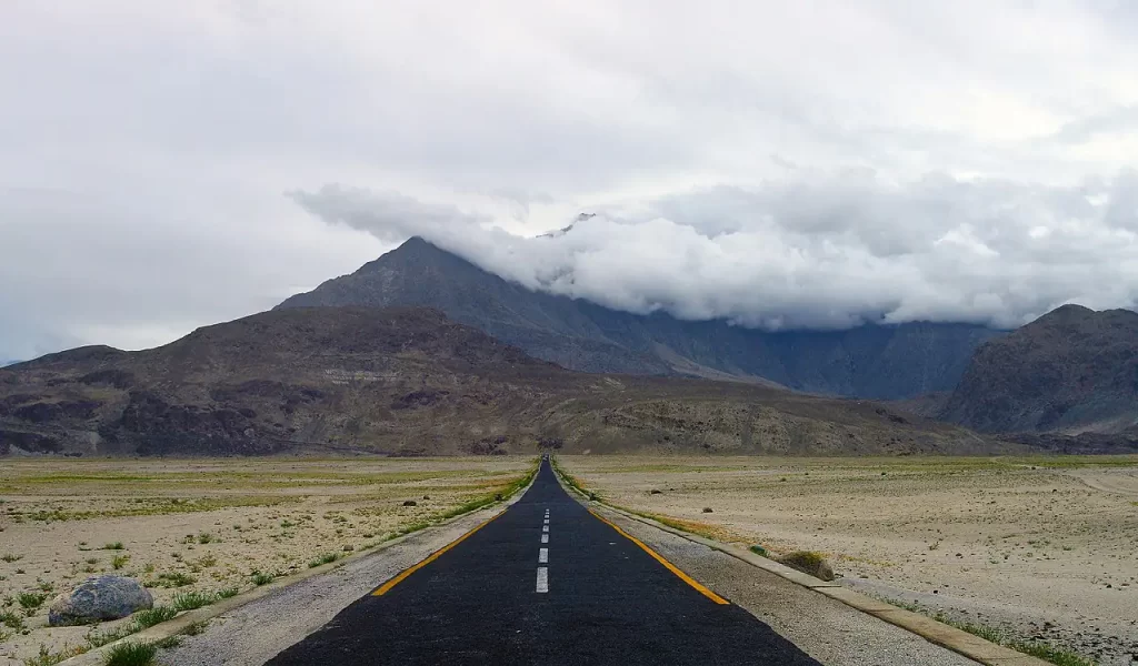 1280px - Serenity and calm of Shigar road, Skardu