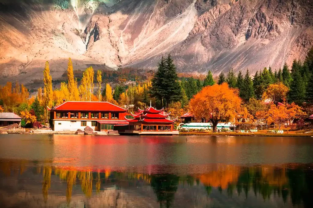 Best Places for Refreshments & Authentic Local Food in Skardu