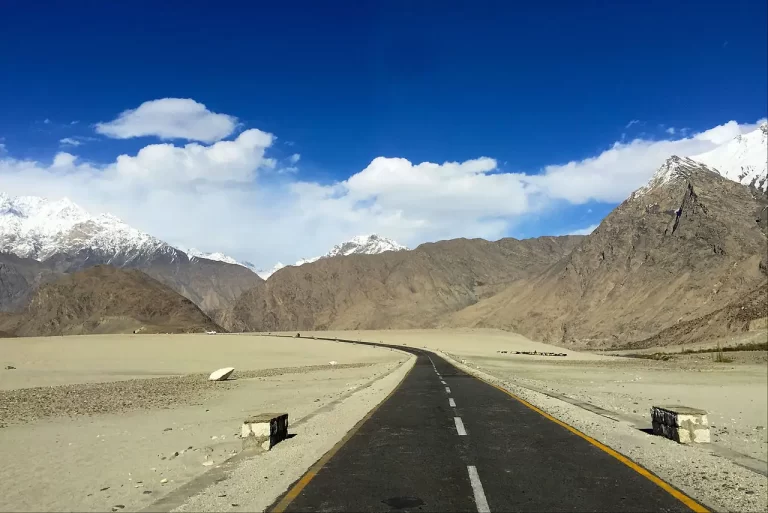 How to Reach Skardu, Gilgit–Baltistan, Pakistan