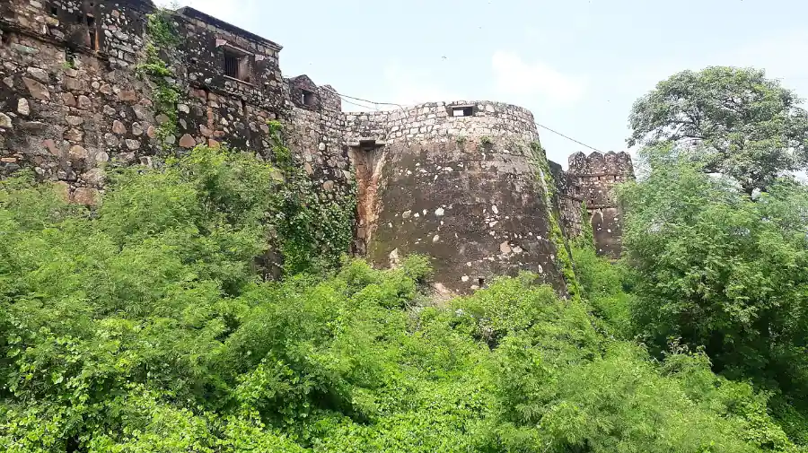 Inside the Rani Laxmibai's Jhansi Fort in Jhansi, Uttar Pradesh 18