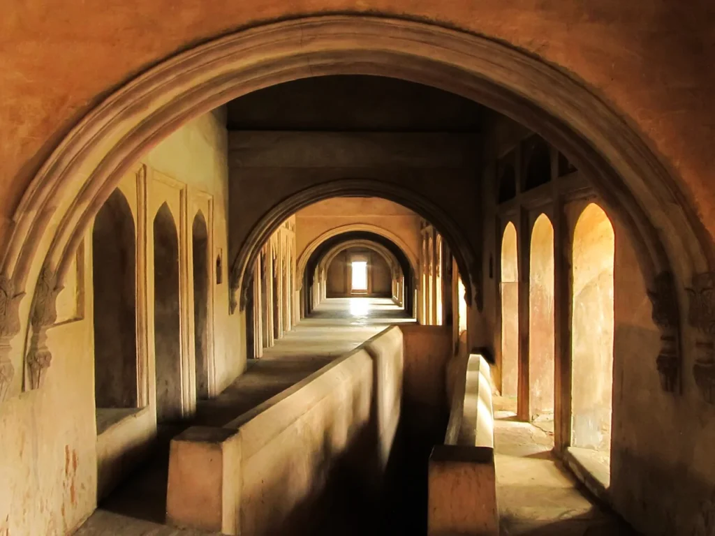 Jhansi Fort Hallway-1