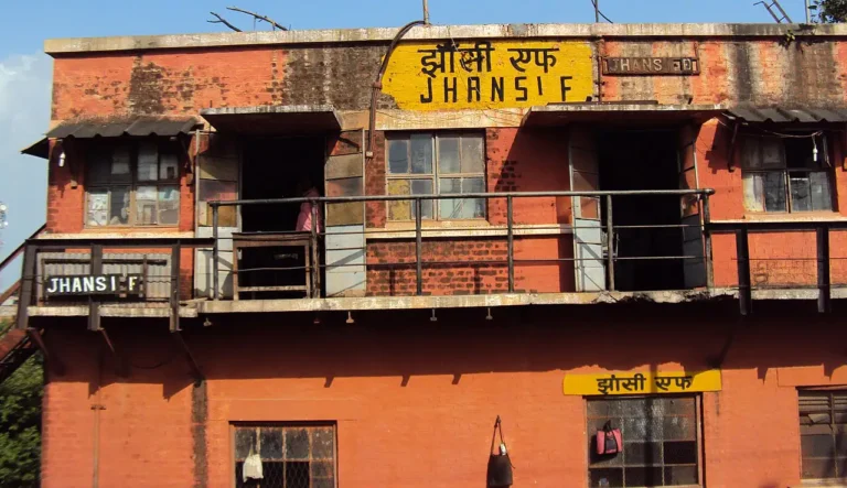 Jhansi station cabin close view