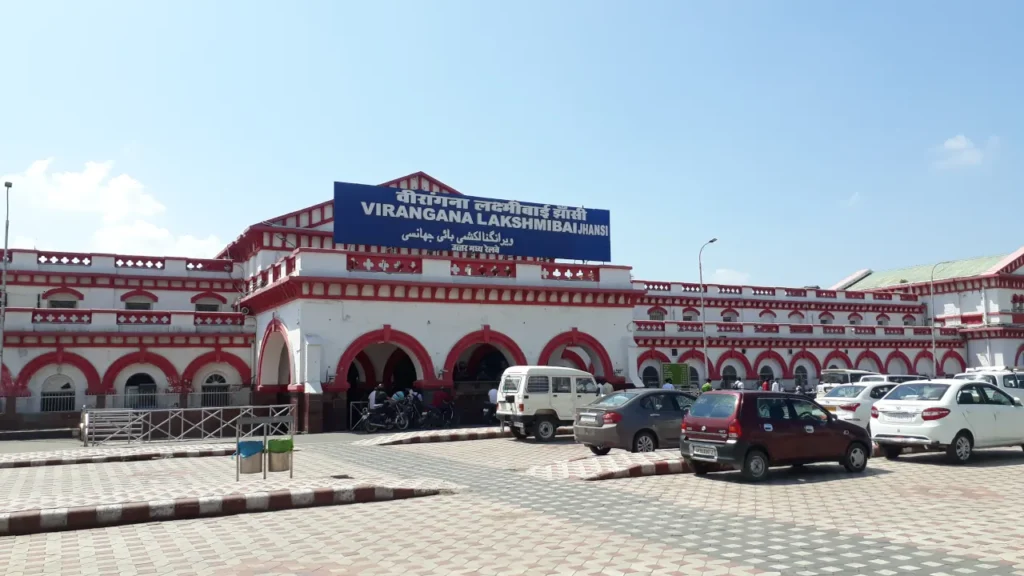 Virangana Lakshmibai Railway Station 09