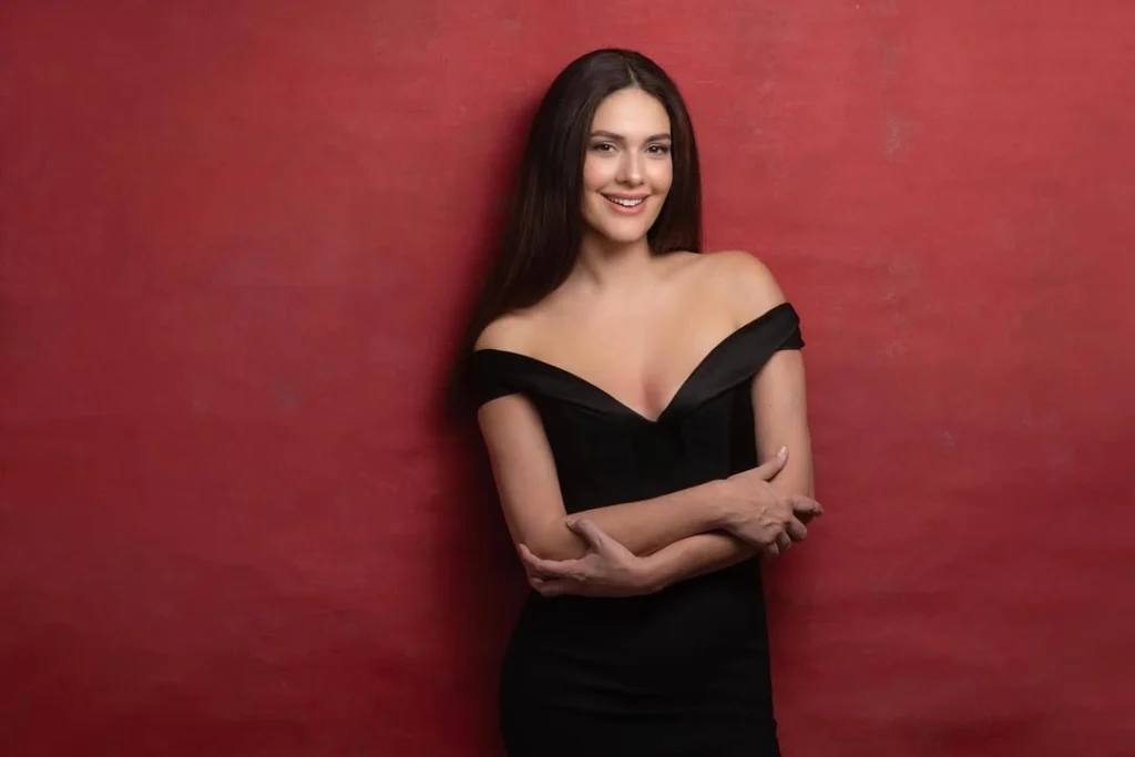 Bergüzar Korel Music Videos