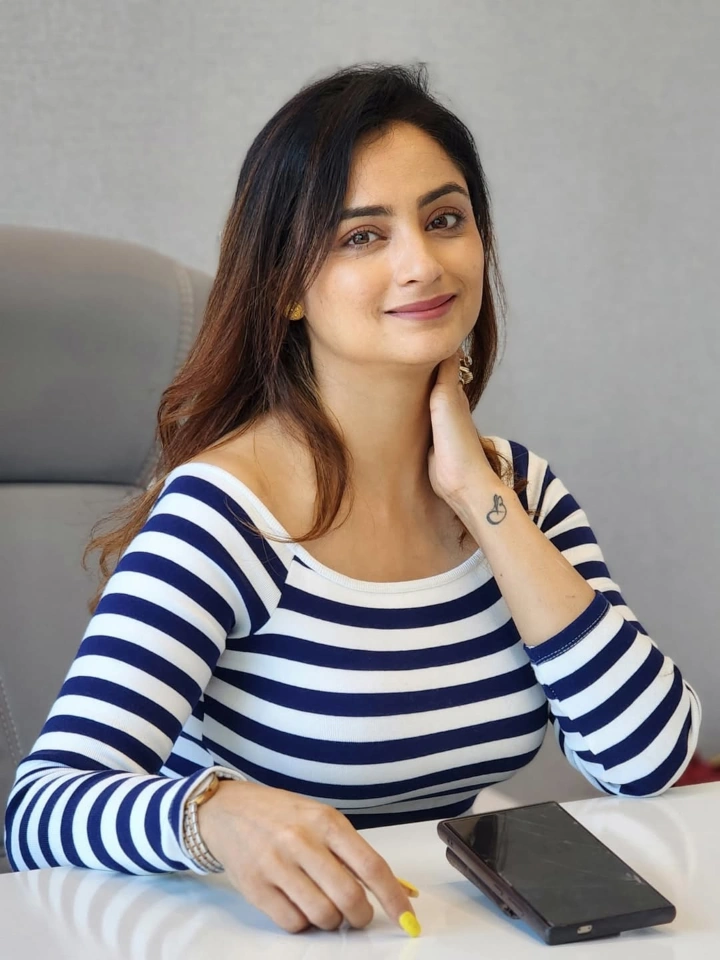 Madirakshi Mundle Biography