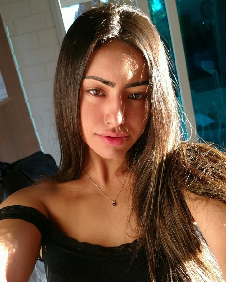 Mariana Tollendal Biography