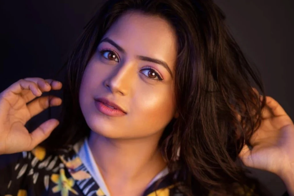 Tanvi Mundle Biography