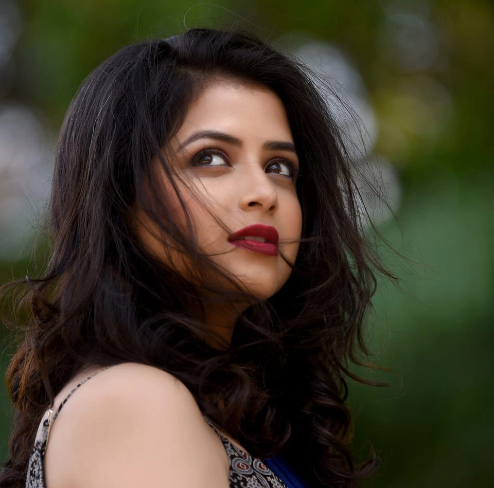 Tanvi Mundle Net worth