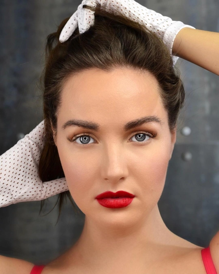 Anastasiia Lenna Biography