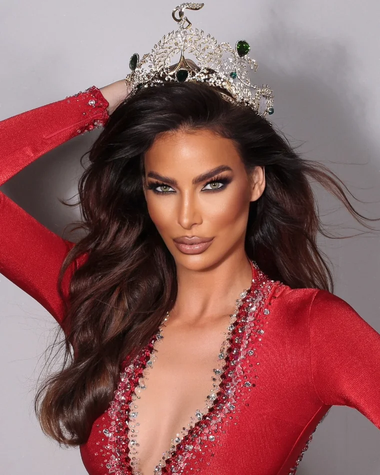 Talita Hartmann's Long Hair